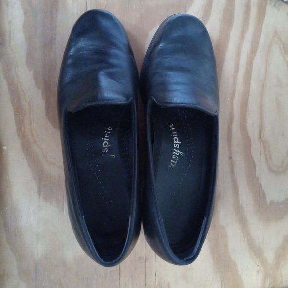 Women's Black Loafers - Picture 4 of 4
